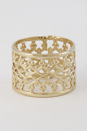 Elegant Shiny Ring With Intricate Pattern 6CCB4